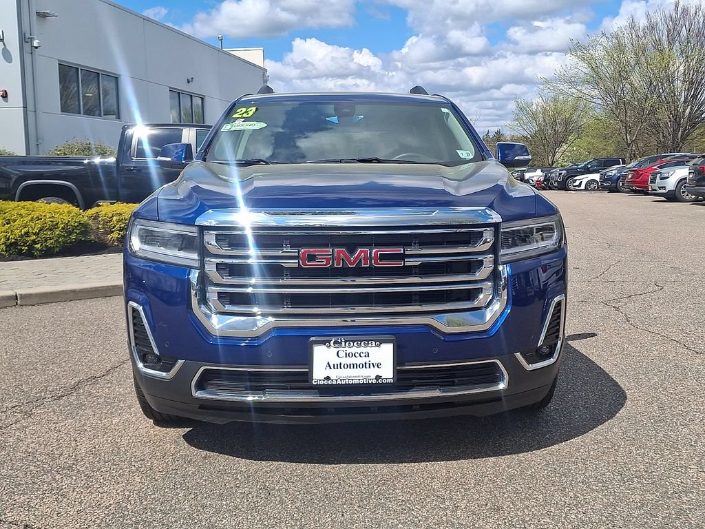 Used 2023 GMC Acadia SLT w/ Preferred Package AWD/4WD image 5
