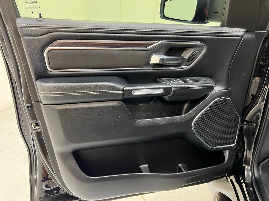 Used 2025 RAM 1500 Laramie AWD/4WD image 14