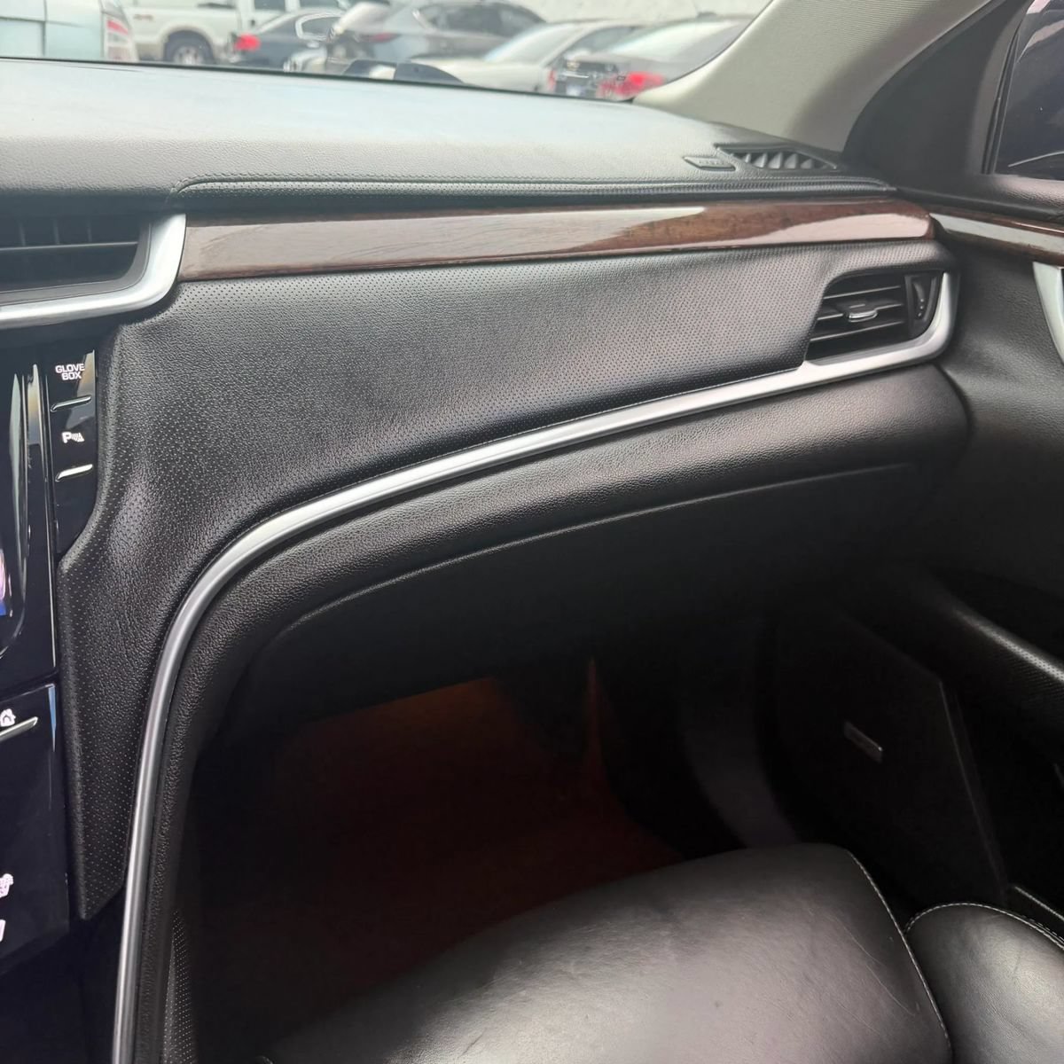 Used 2013 Cadillac XTS Premium FWD image 15