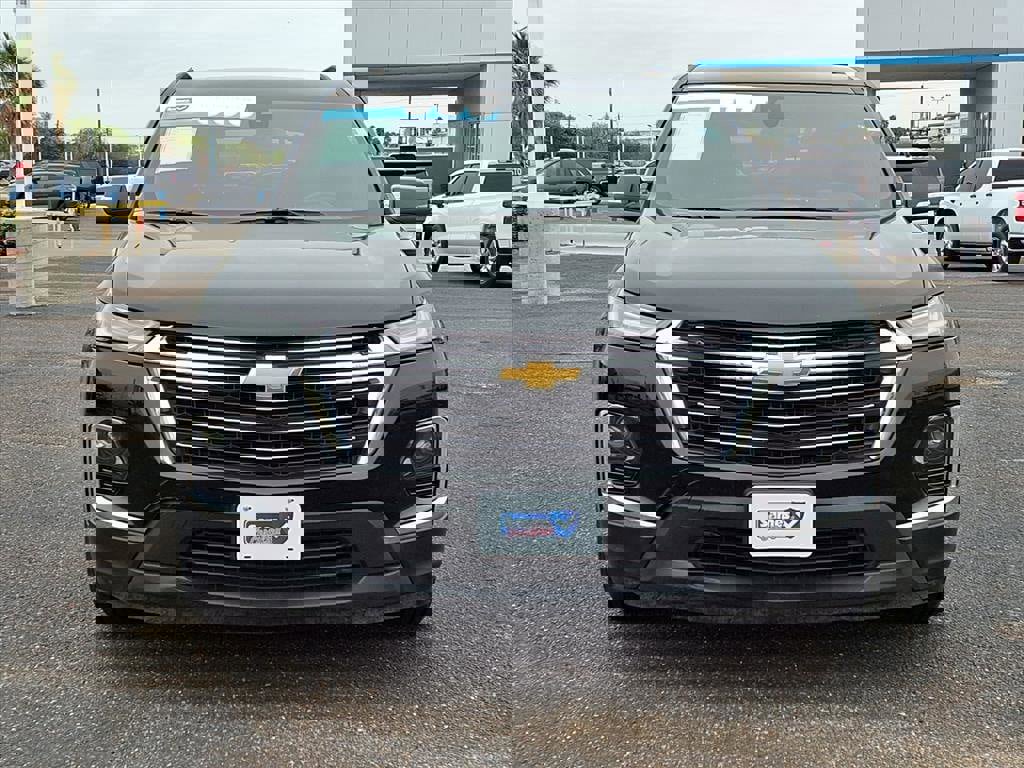 Used 2023 Chevrolet Traverse LT w/ LPO, Floor Liner Package image 2