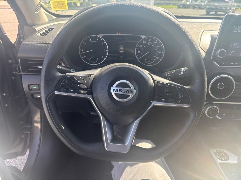 Used 2023 Nissan Sentra SV FWD image 21