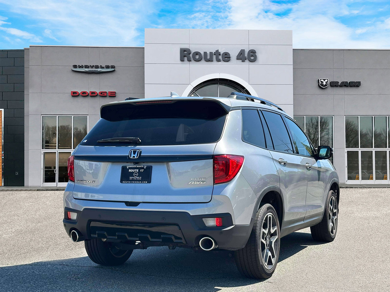 Used 2023 Honda Passport Elite image 5