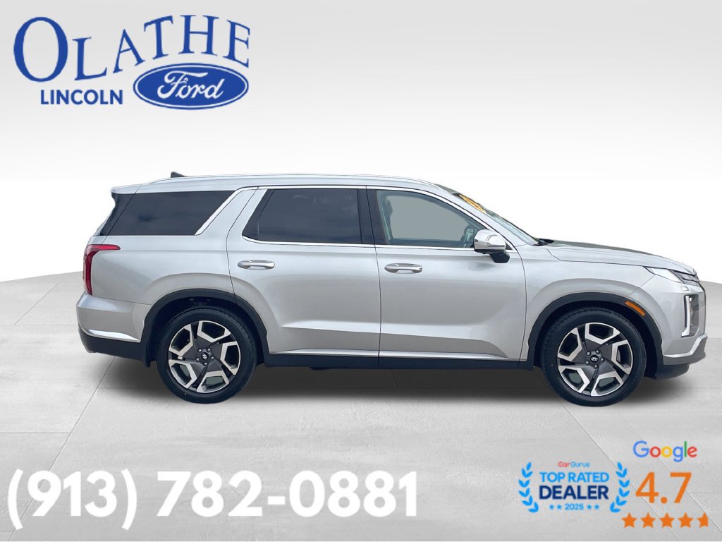 Used 2023 Hyundai Palisade Limited w/ Winter Package AWD/4WD image 7