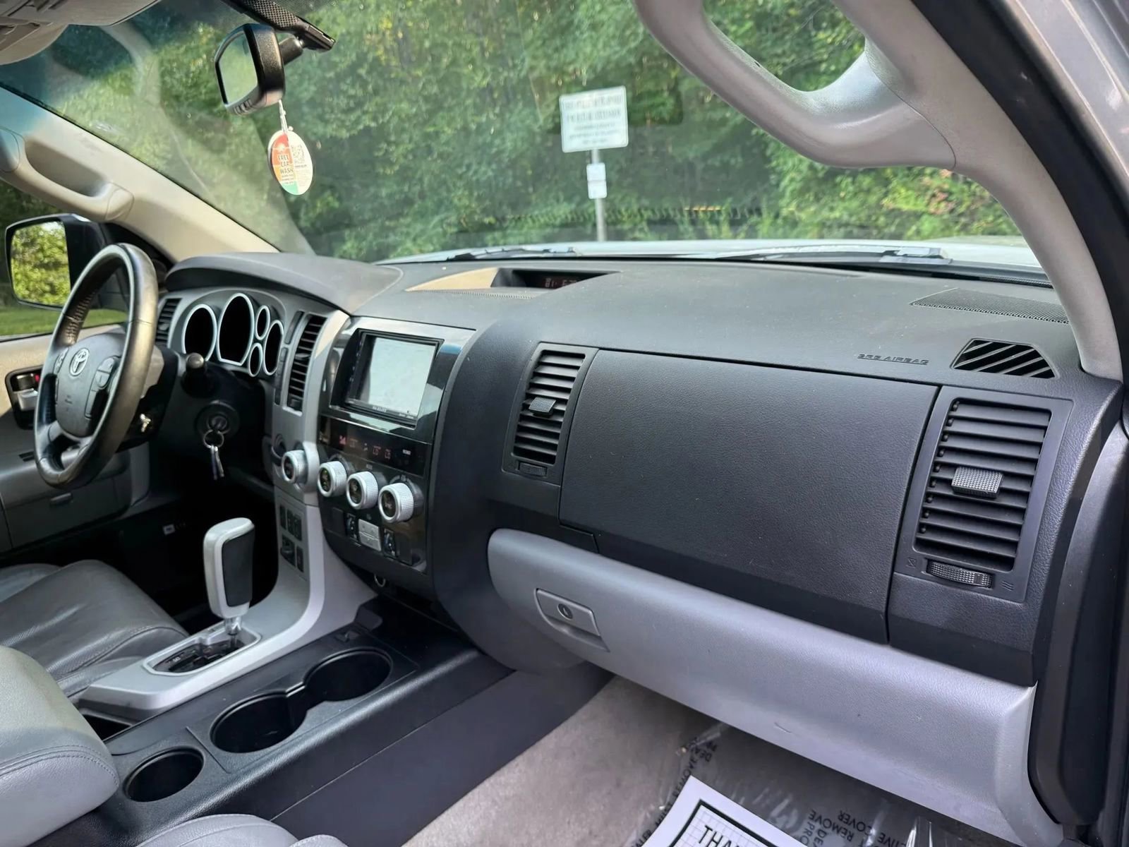 Used 2008 Toyota Sequoia Platinum image 17