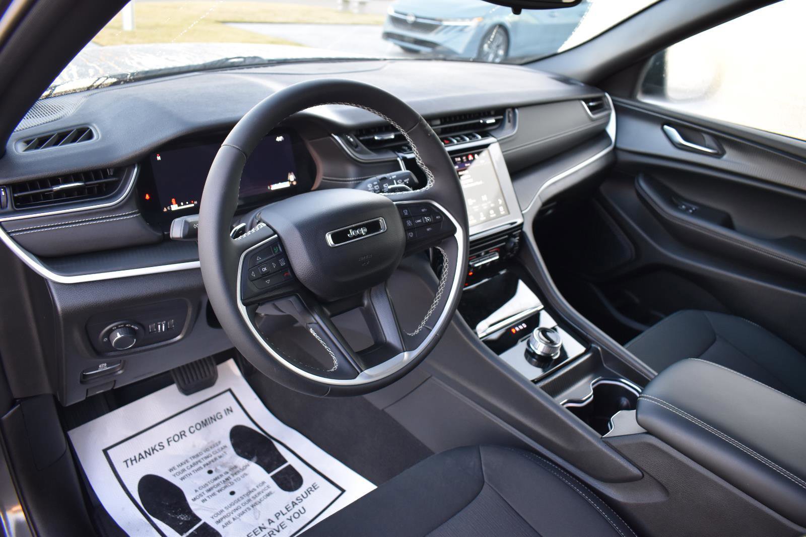 Used 2024 Jeep Grand Cherokee Laredo w/ Trailer Tow Package image 26