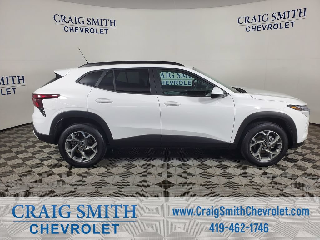 Used 2024 Chevrolet Trax LT FWD image 5