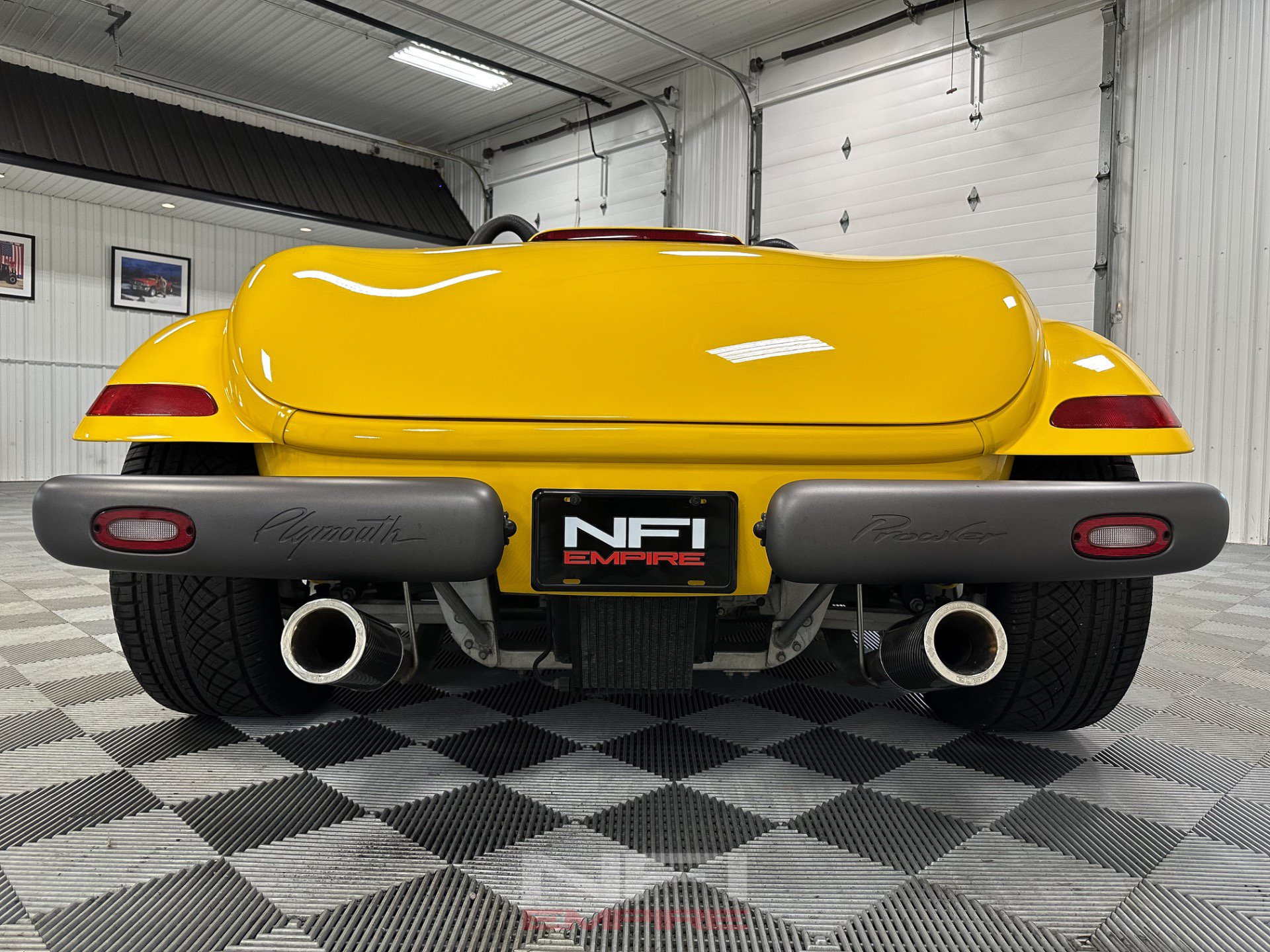 Used 1999 Plymouth Prowler RWD image 29