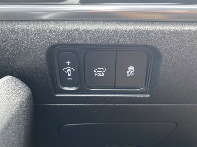 Certified 2025 Kia Sorento SX image 27