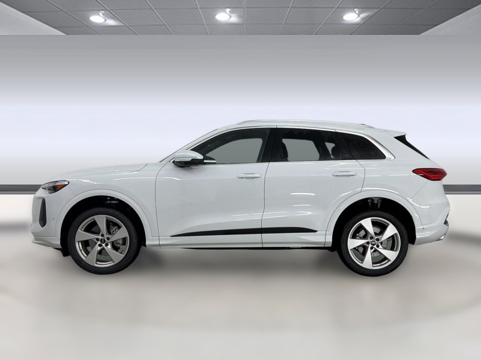 New 2026 Audi Q5 Premium Plus AWD/4WD image 2