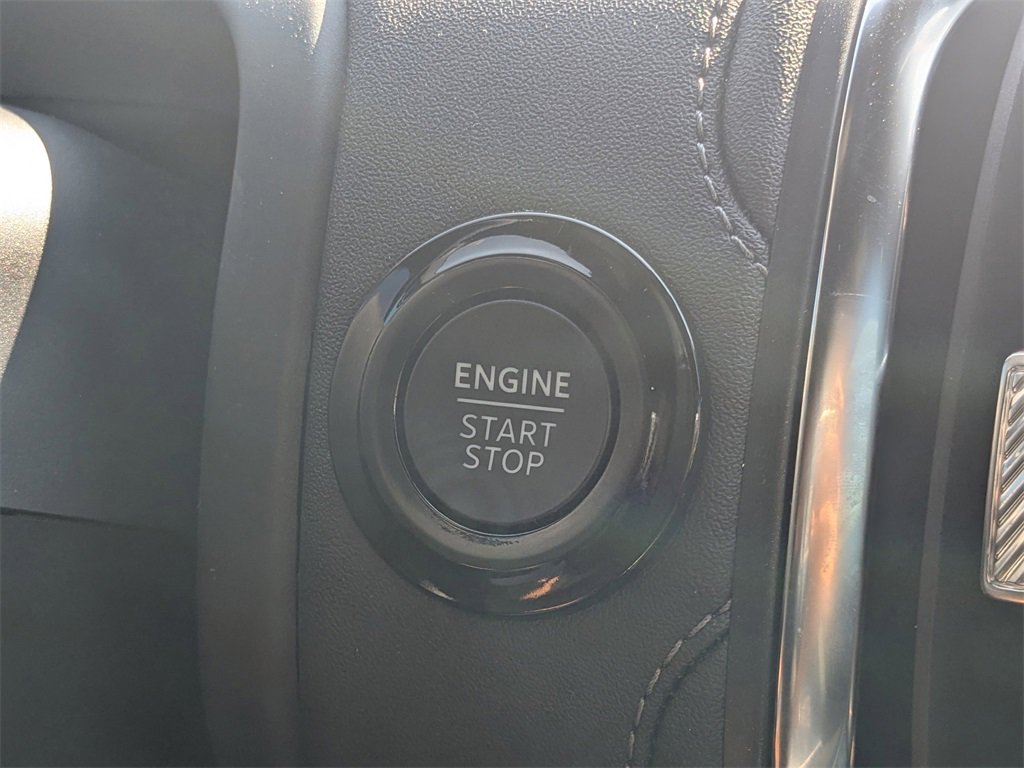 New 2025 Ford Expedition Platinum w/ Stealth Performance Package image 30
