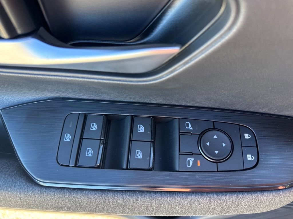 New 2026 Nissan Kicks SV image 21