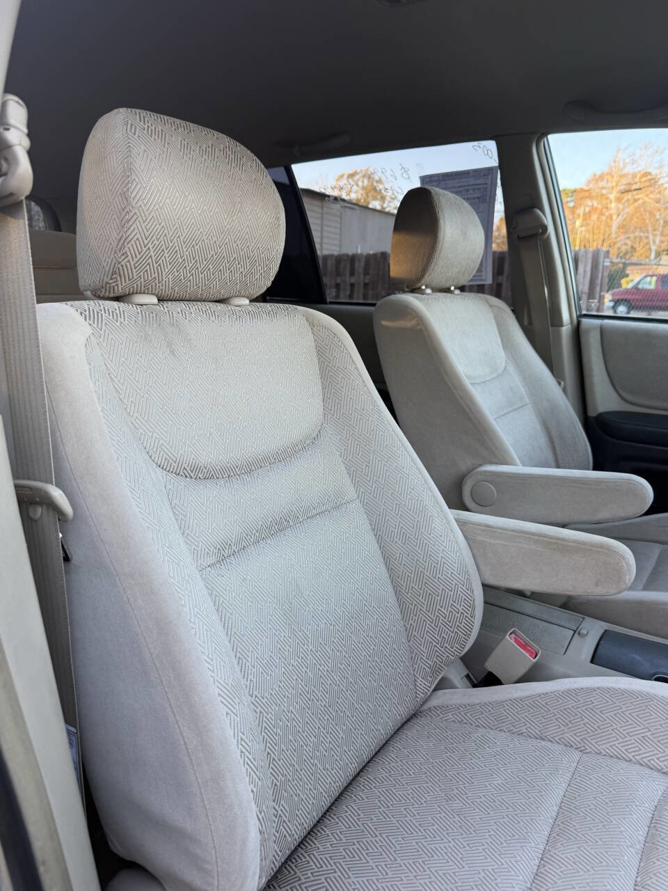 Used 2003 Toyota Highlander 4WD V6 image 8