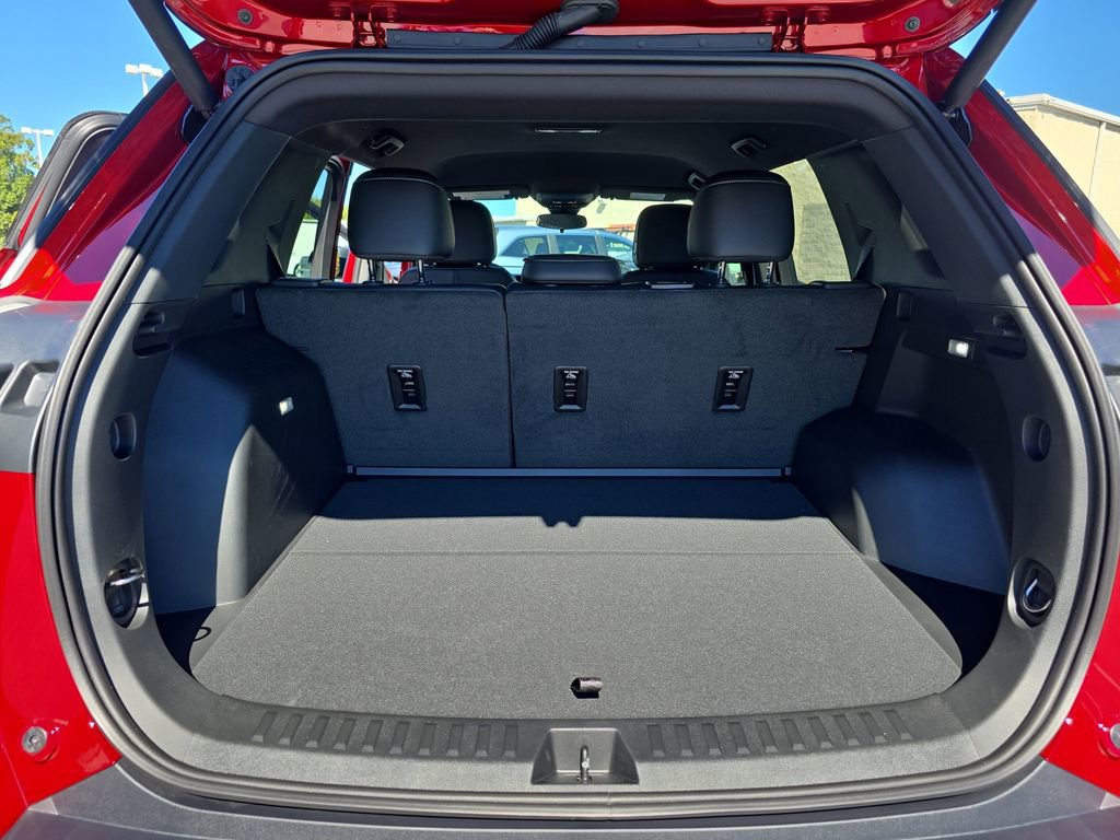 New 2026 Chevrolet Equinox LT w/ Convenience Package II image 12