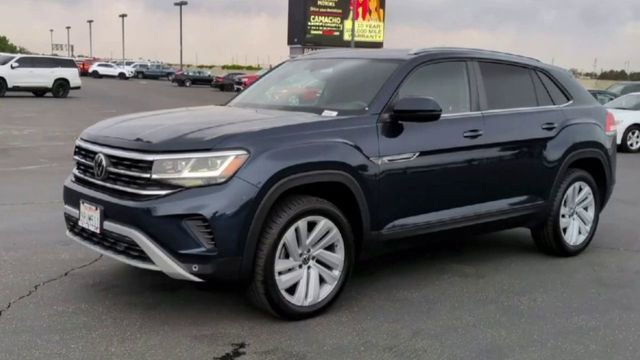Used 2021 Volkswagen Atlas Cross Sport SE w/ Panoramic Sunroof Package FWD image 4