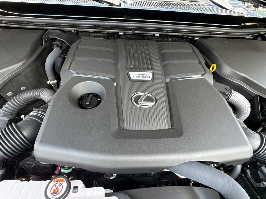 Certified 2026 Lexus GX 550 w/ Cold Area Package AWD/4WD image 9