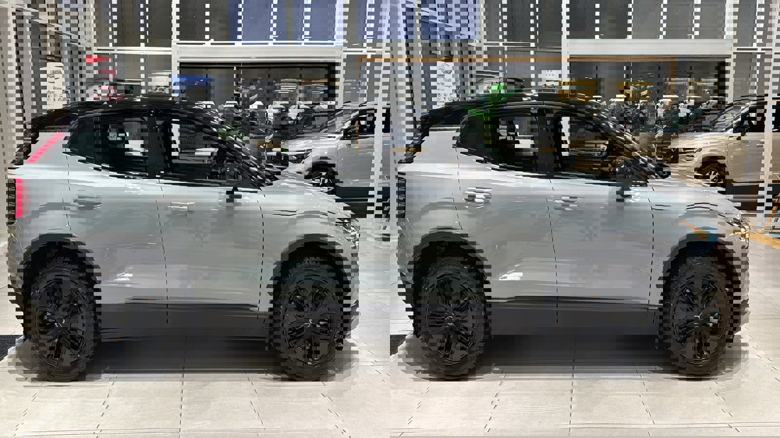 Used 2026 Volvo EX30 Cross Country Ultra image 4