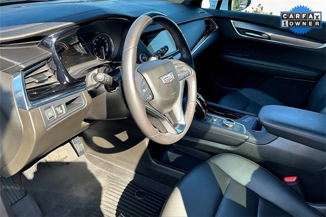 Used 2023 Cadillac XT6 Luxury image 14