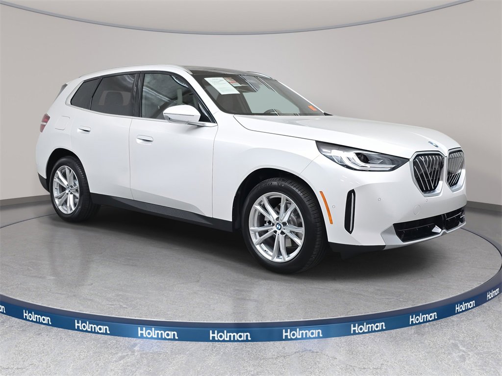 Used 2025 BMW X3 xDrive30i w/ Premium Package image 4