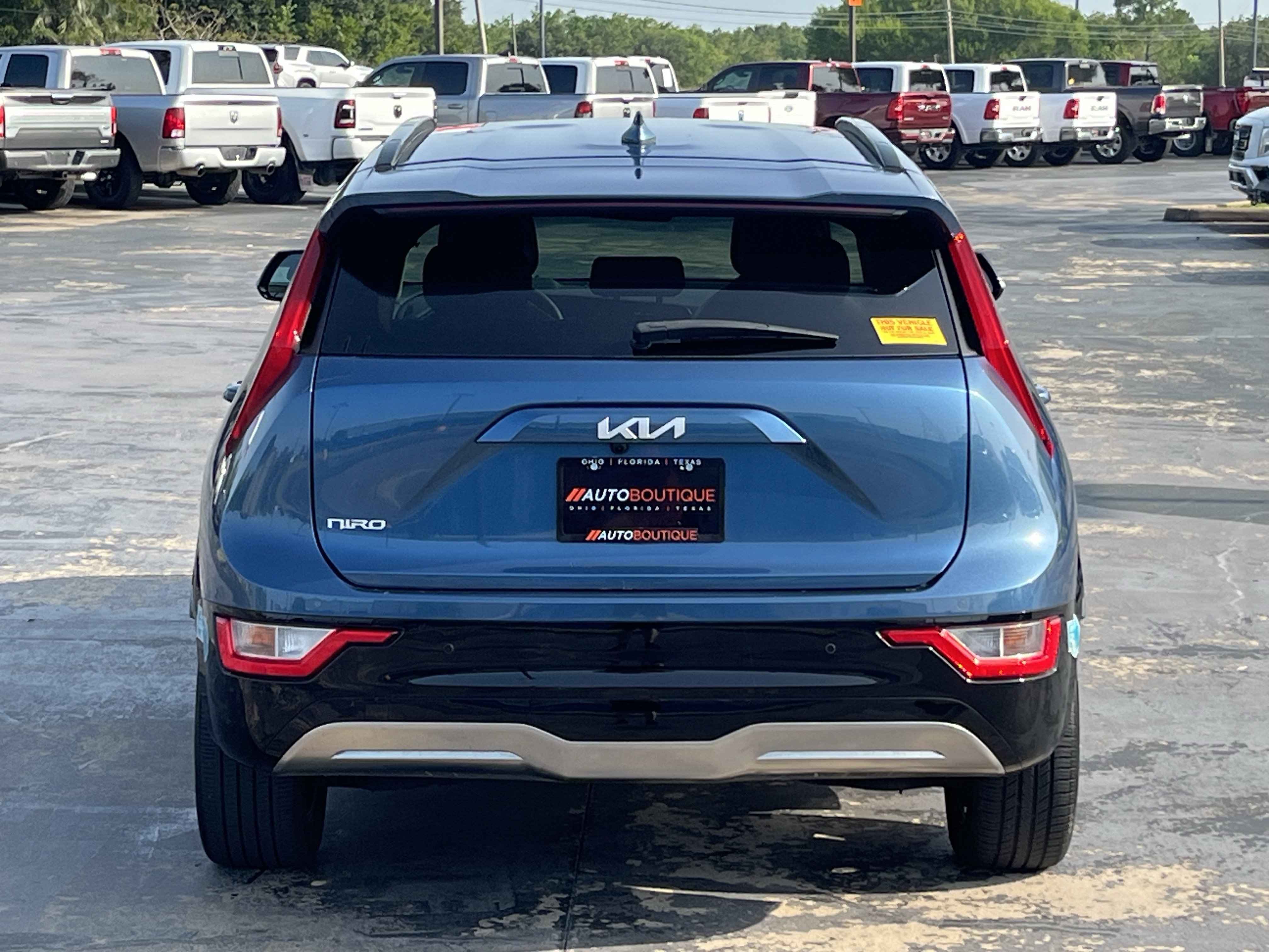 Used 2023 Kia Niro Wind FWD image 8