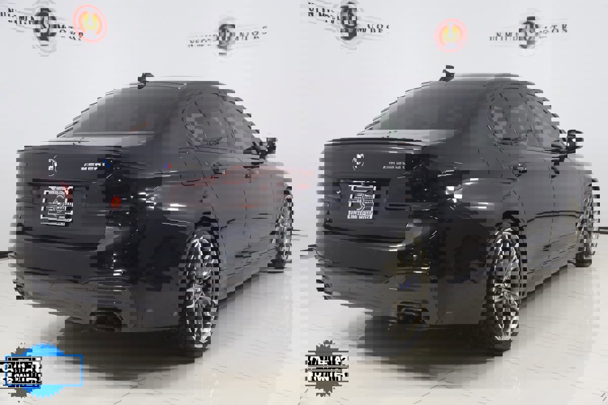 Used 2020 BMW M550i xDrive w/ Premium Package image 3