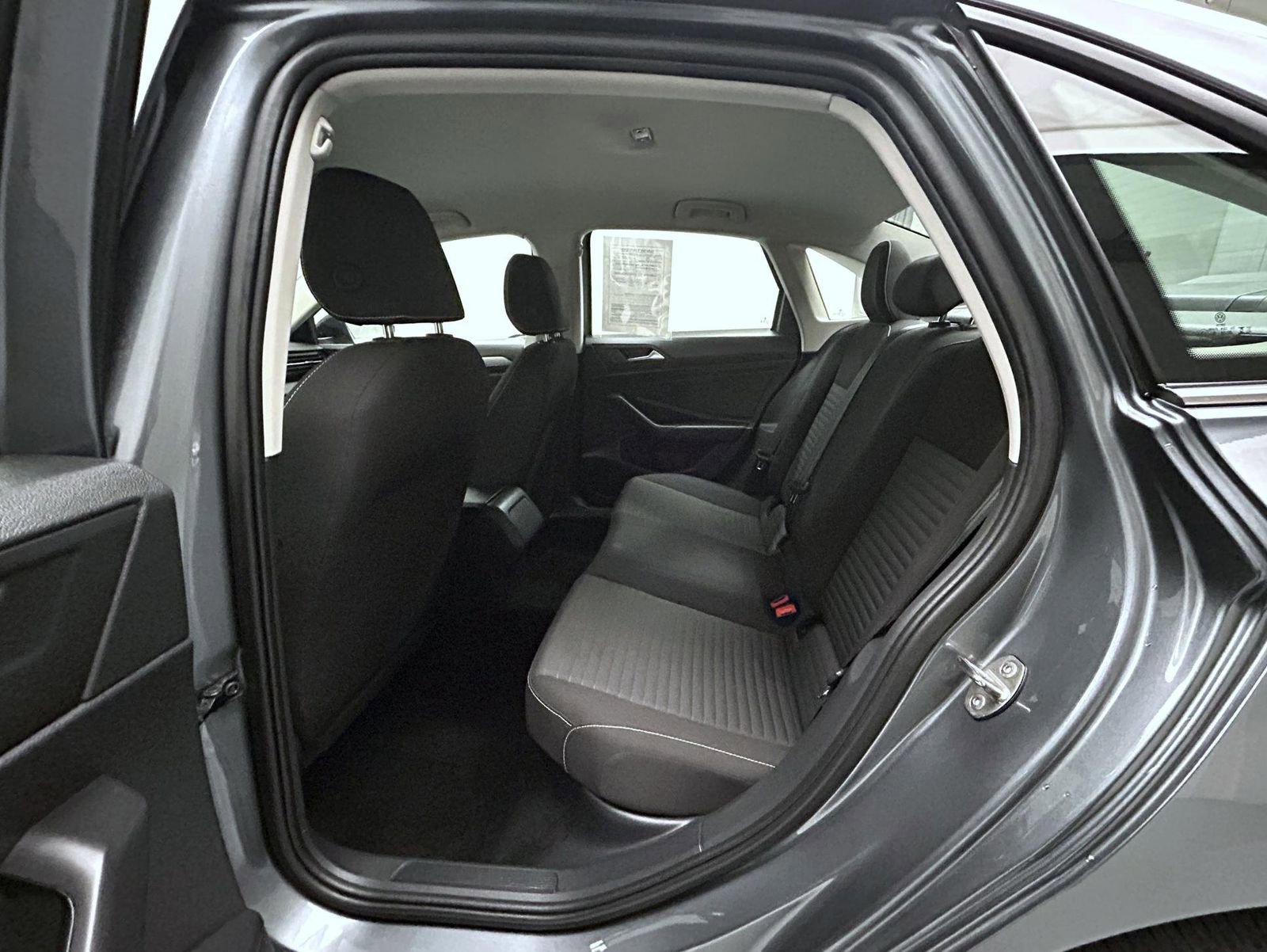 Used 2025 Volkswagen Jetta S image 19