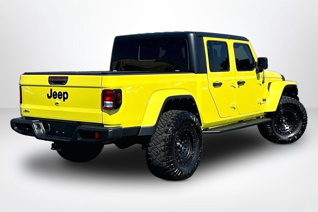 Used 2023 Jeep Gladiator Sport AWD/4WD image 6