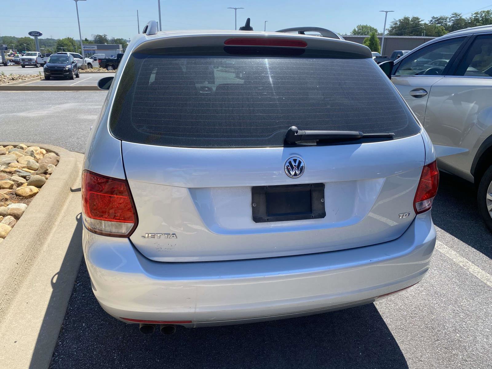 Used 2011 Volkswagen Jetta TDI FWD image 6