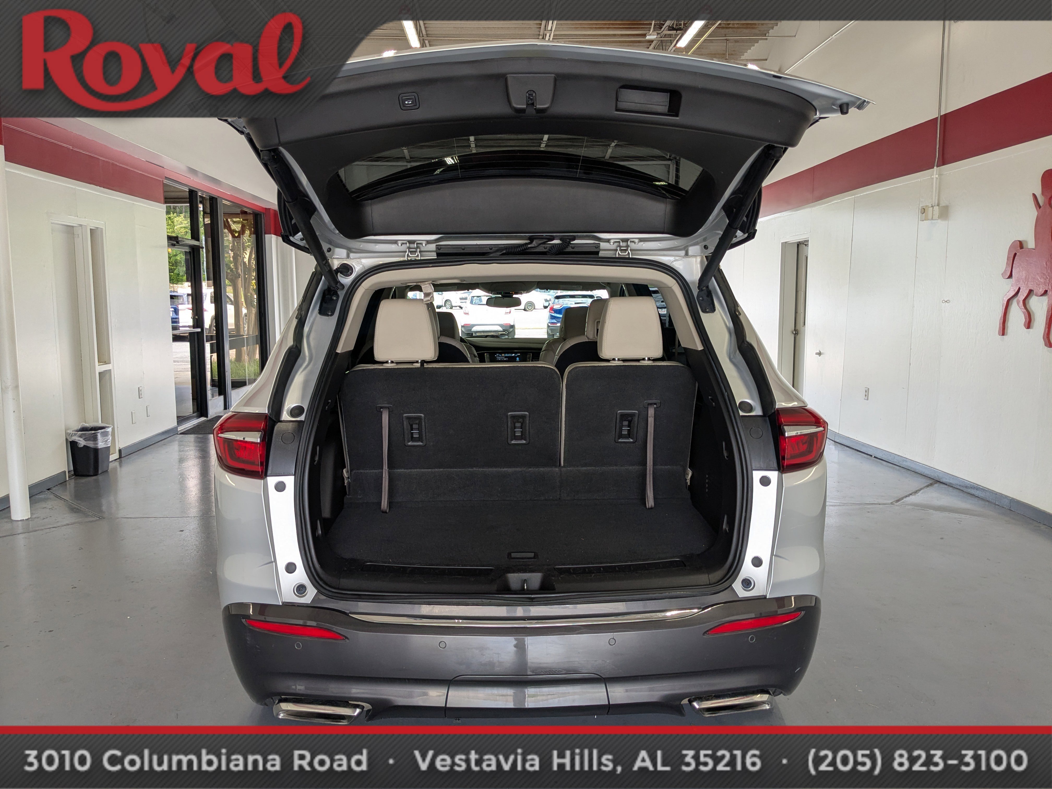 Used 2018 Buick Enclave Essence FWD image 13