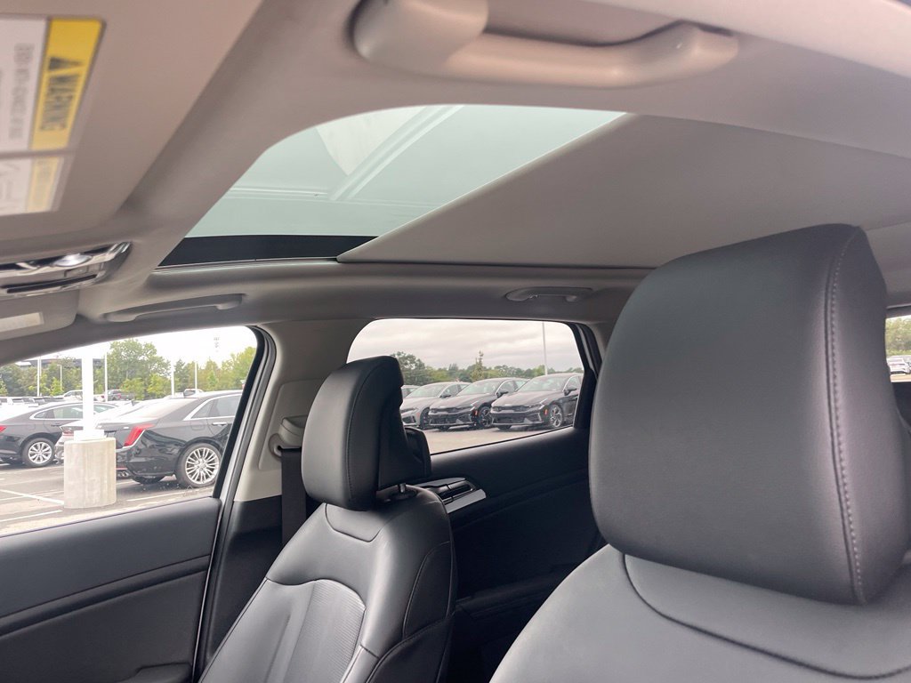 New 2026 Kia Sportage EX w/ EX Panorama Roof Package FWD image 21