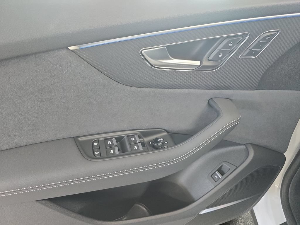 New 2026 Audi SQ8 Prestige AWD/4WD image 14