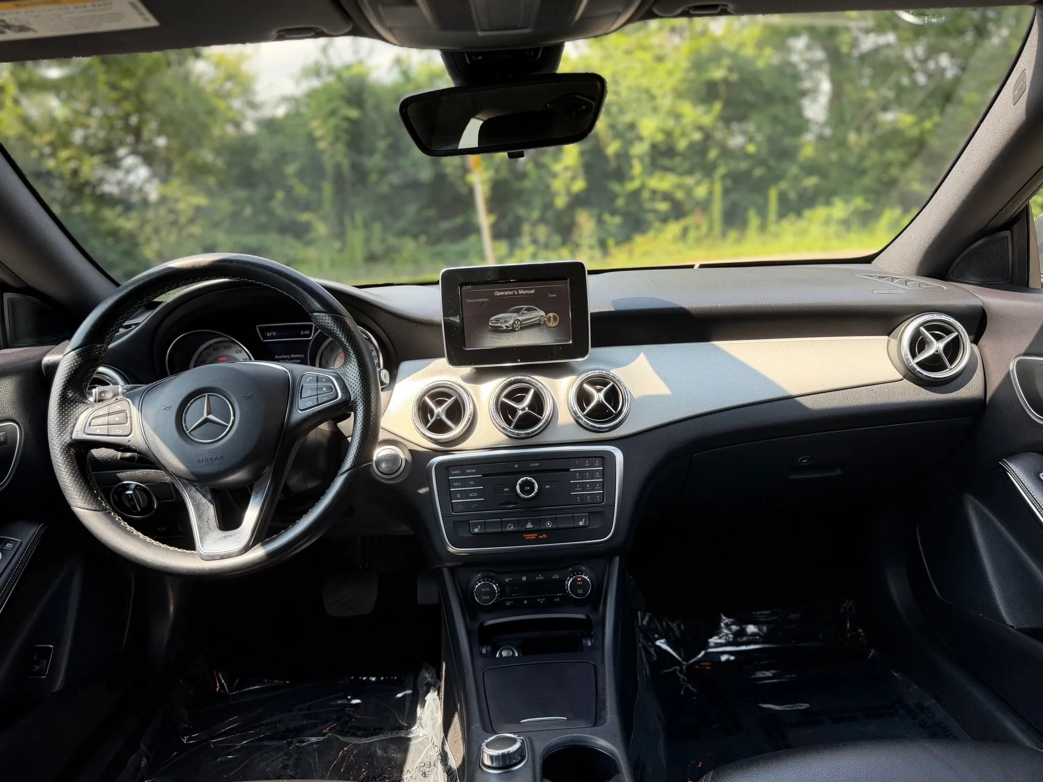 Used 2015 Mercedes-Benz CLA 250 4MATIC image 23