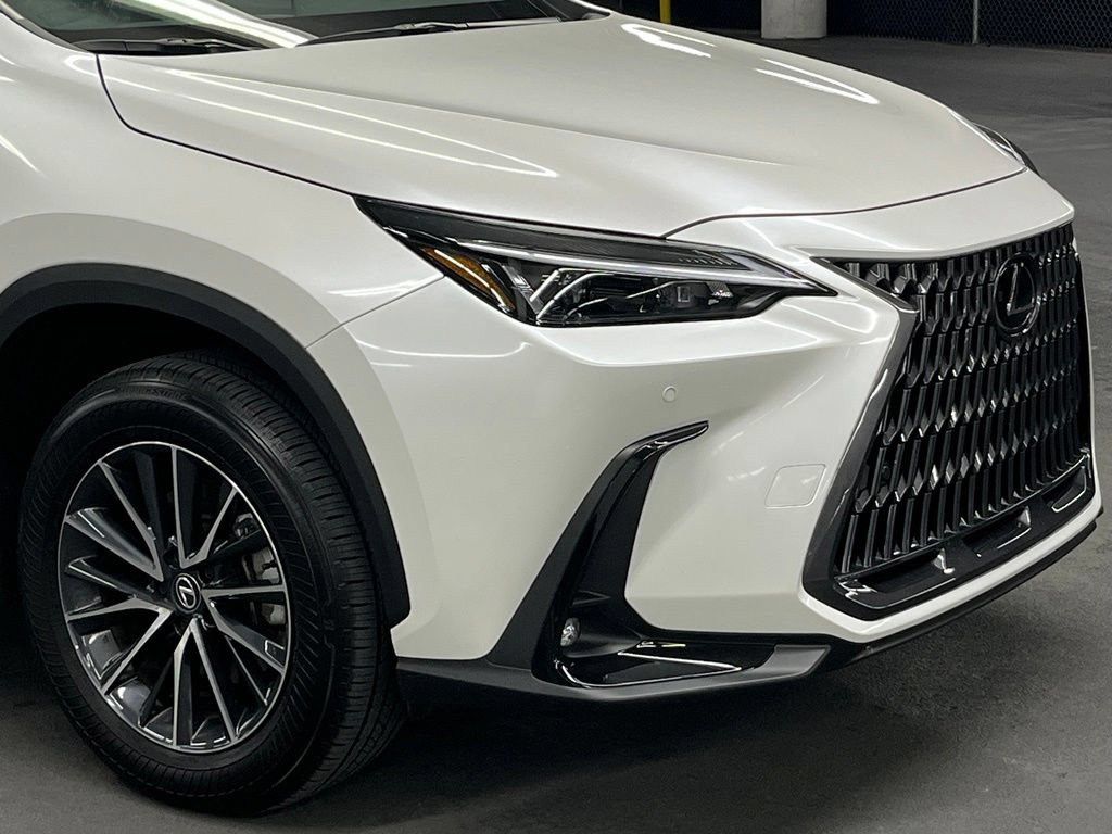 Used 2025 Lexus NX 250 FWD w/ Premium Package image 41