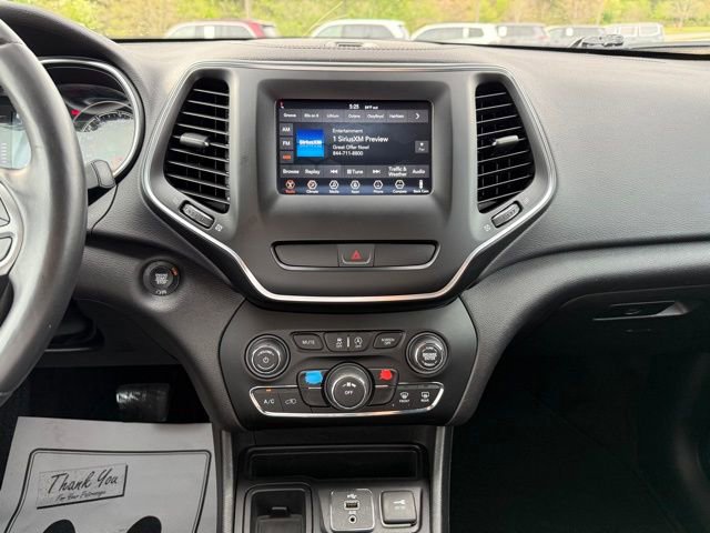 Used 2019 Jeep Cherokee Latitude Plus image 18