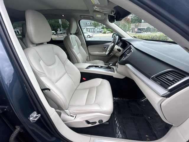 Used 2021 Volvo XC90 T5 Momentum w/ Climate Package AWD/4WD image 15