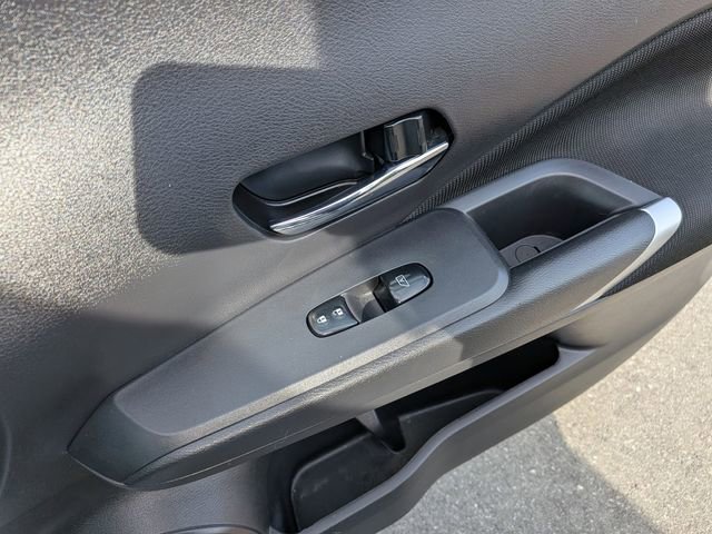 Used 2023 Nissan Kicks SV image 32