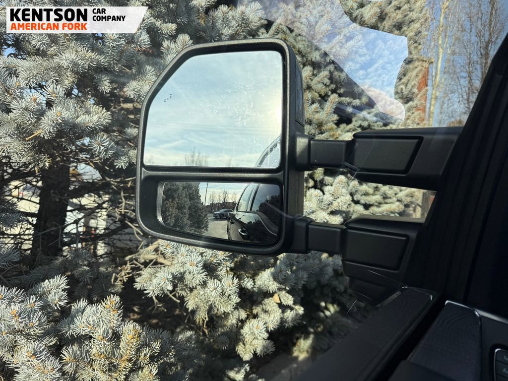 Used 2025 Ford F250 Platinum image 24