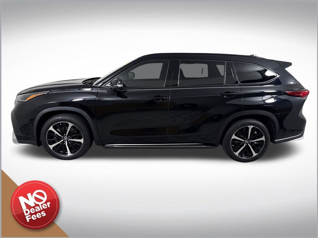 Used 2021 Toyota Highlander XSE FWD image 7