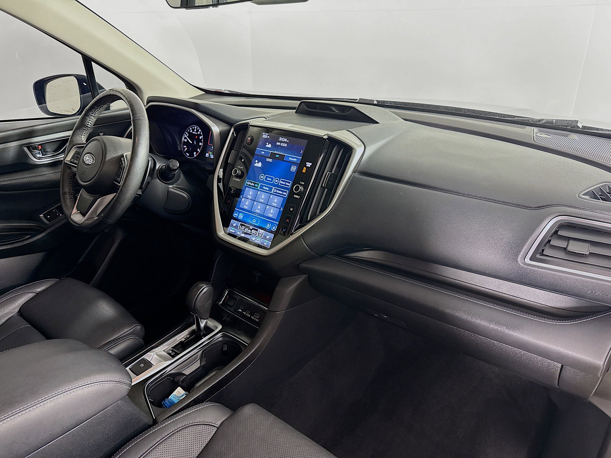 Used 2023 Subaru Ascent Limited image 37