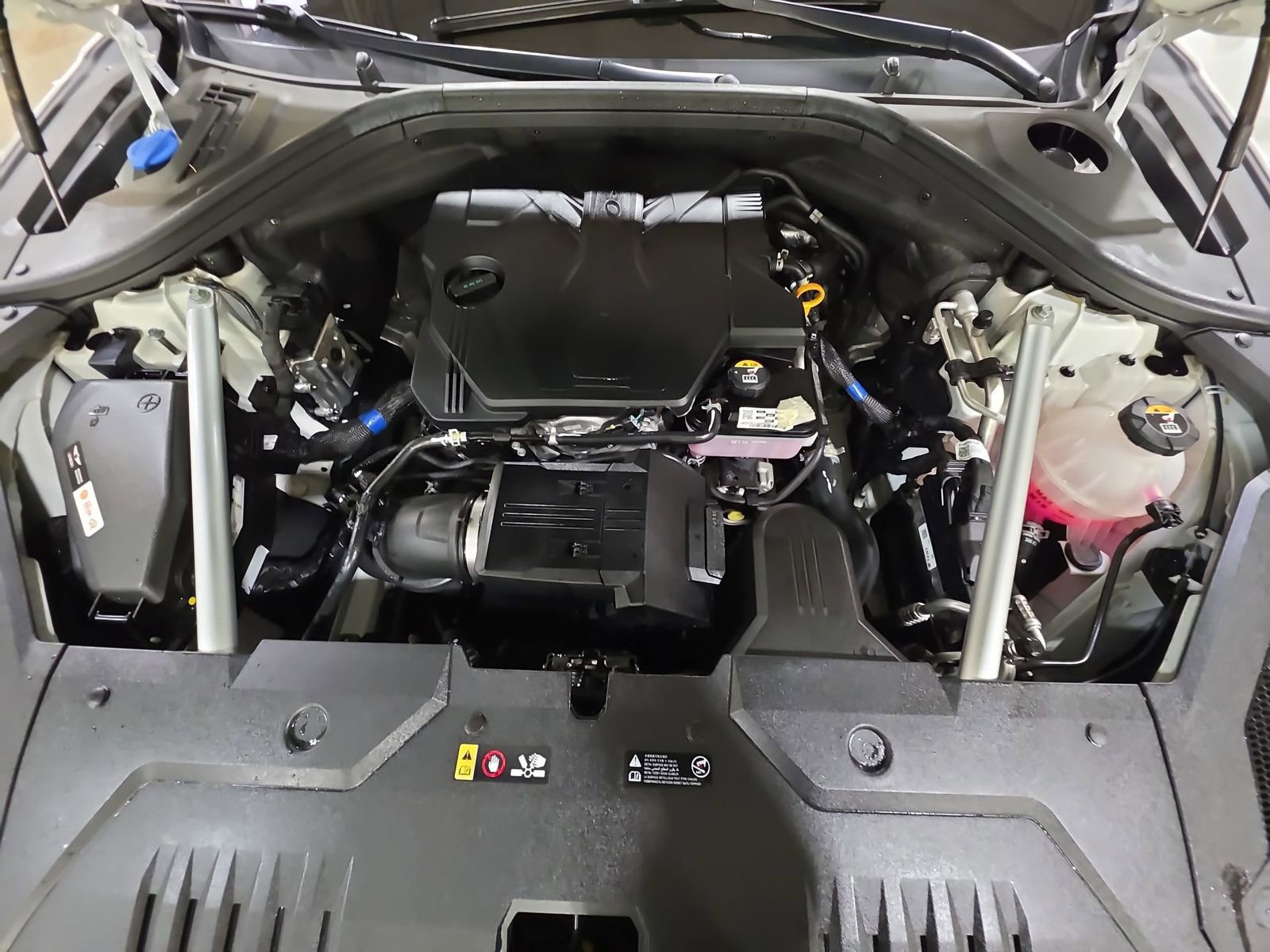 Used 2025 Genesis GV70 2.5T image 47