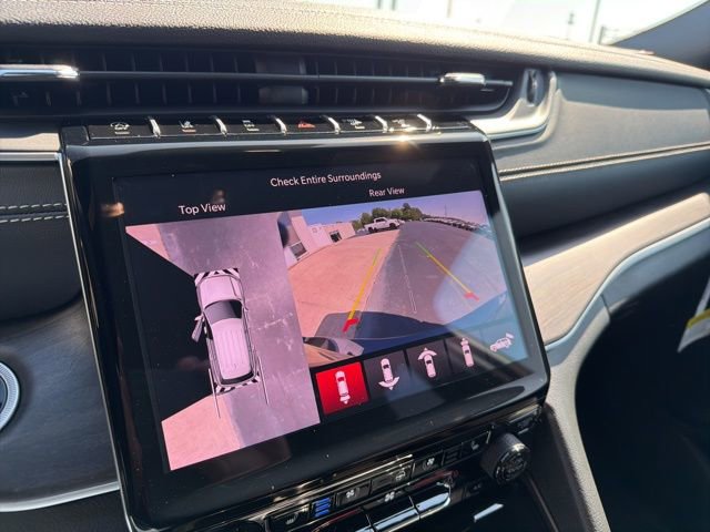 New 2025 Jeep Grand Cherokee L Limited w/ Luxury Tech Group II RWD image 21