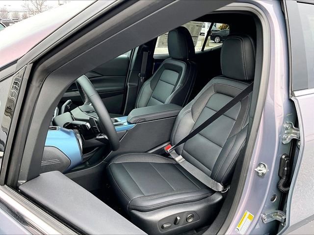 New 2026 Chevrolet Equinox EV LT AWD/4WD image 9