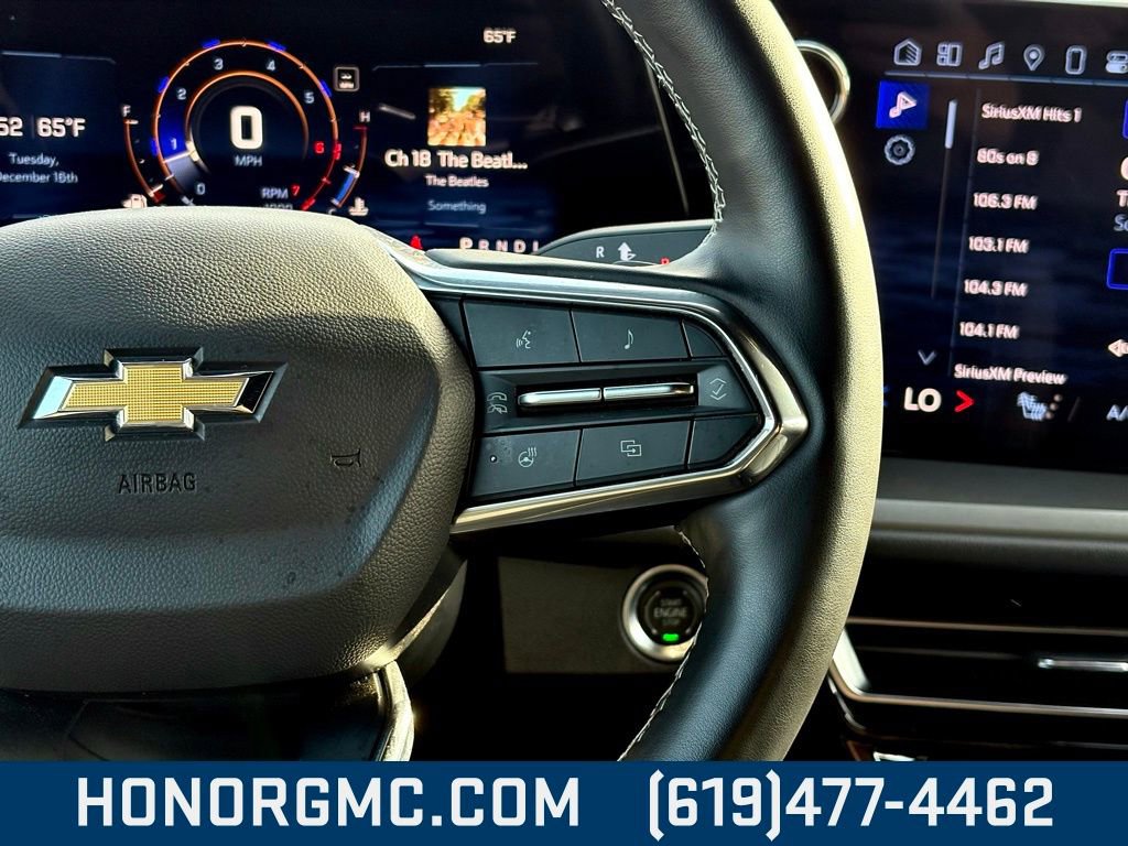 Used 2024 Chevrolet Traverse LT image 29