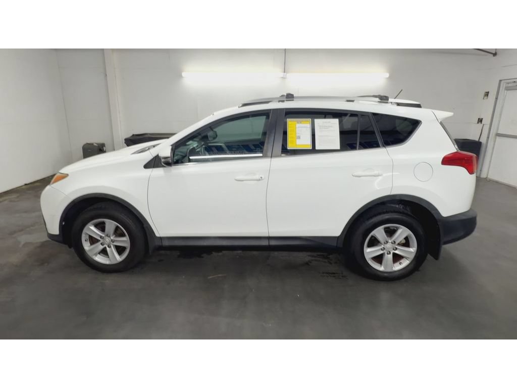 Used 2013 Toyota RAV4 XLE FWD image 5