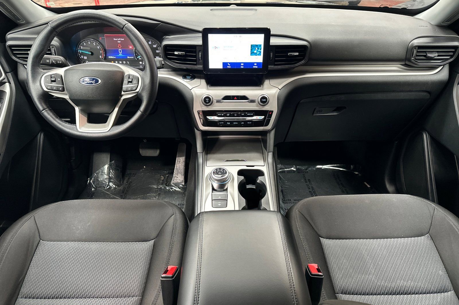 Used 2023 Ford Explorer XLT image 18