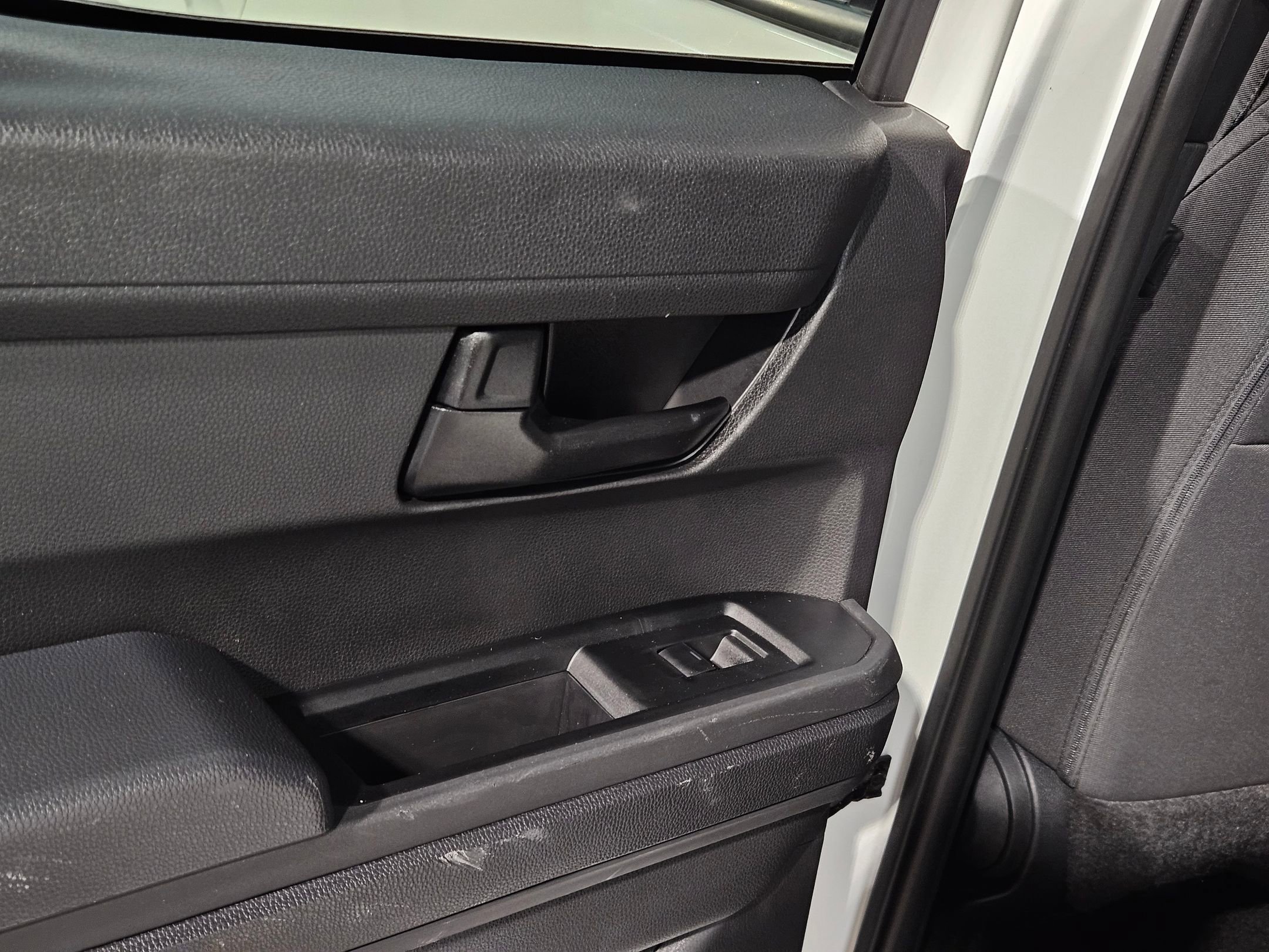 Certified 2024 Toyota Tacoma SR5 image 34