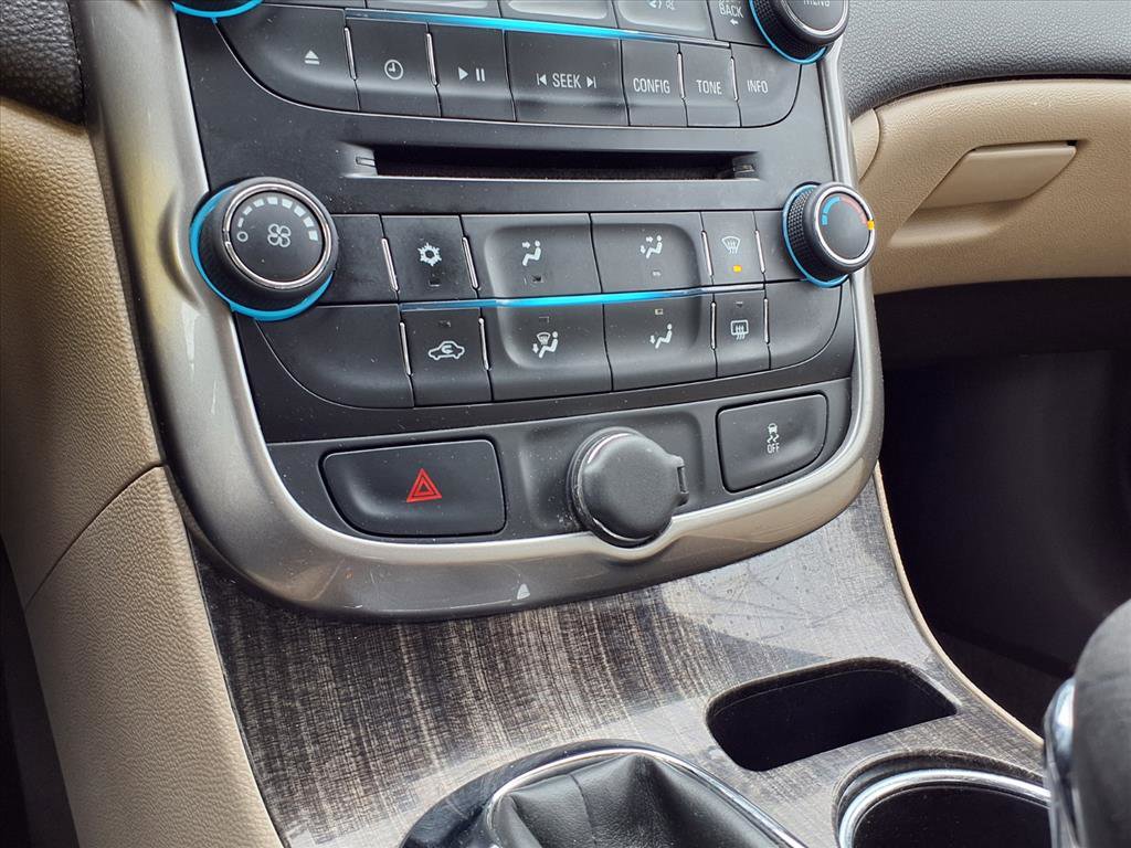 Used 2014 Chevrolet Malibu LT w/ Power Convenience Package image 12