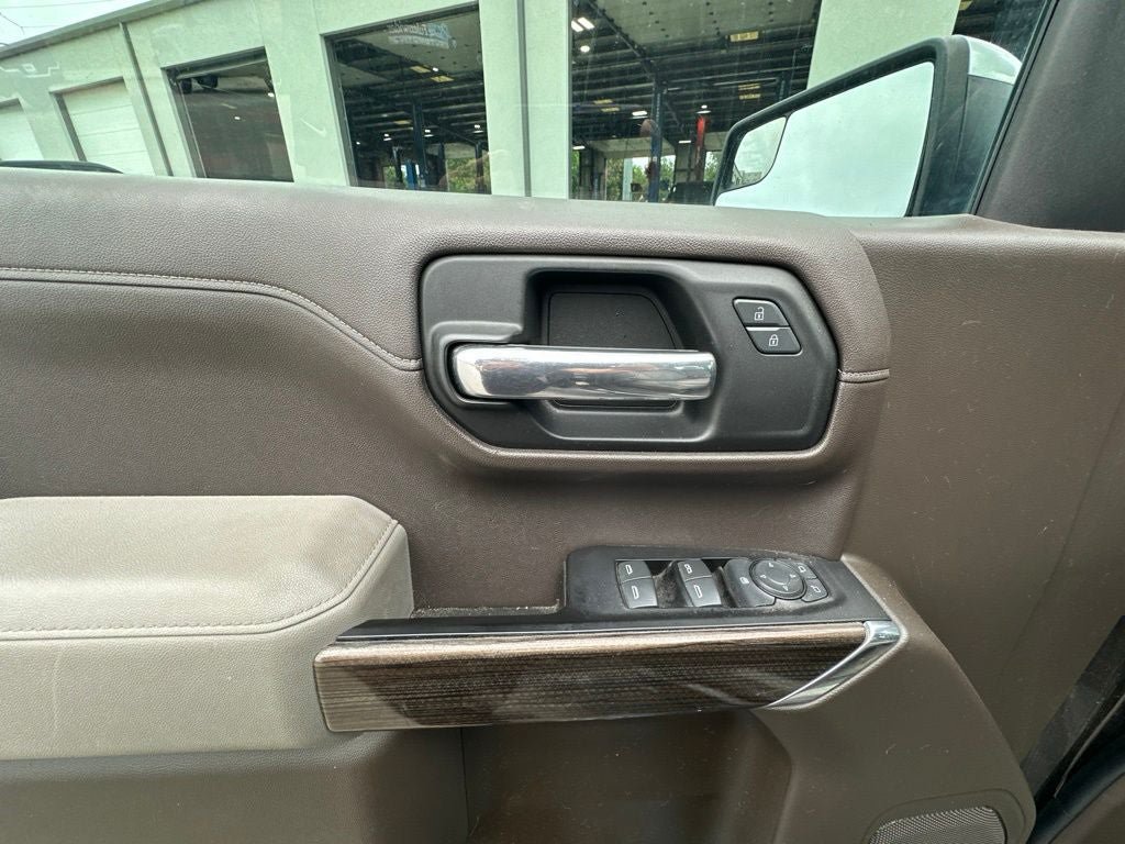 Used 2019 Chevrolet Silverado 1500 LT w/ Texas Edition RWD image 11