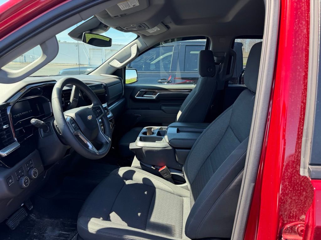 Used 2023 Chevrolet Silverado 1500 LT w/ Safety Package AWD/4WD image 9