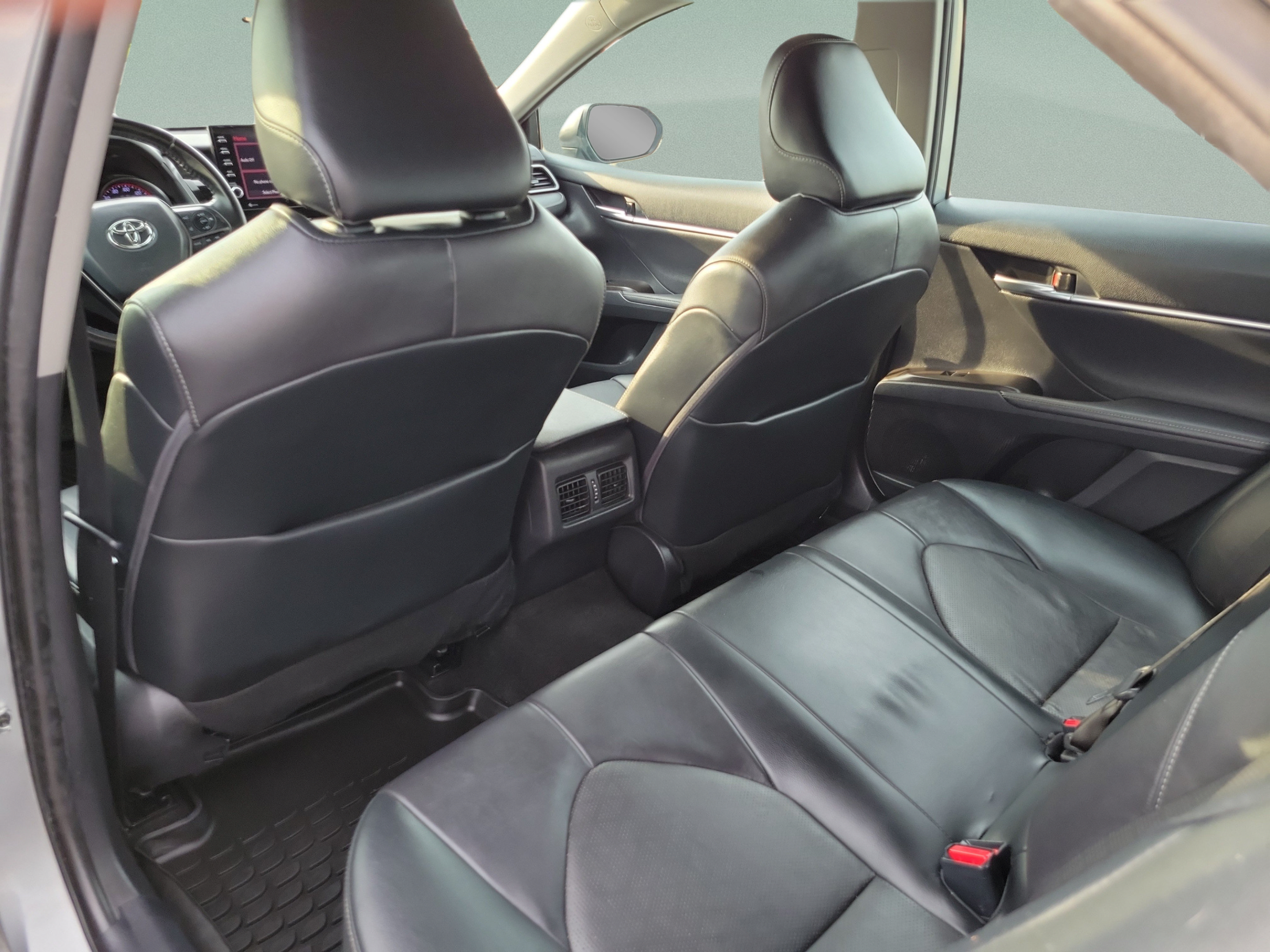 Used 2021 Toyota Camry XSE w/ Navigation Package FWD image 9