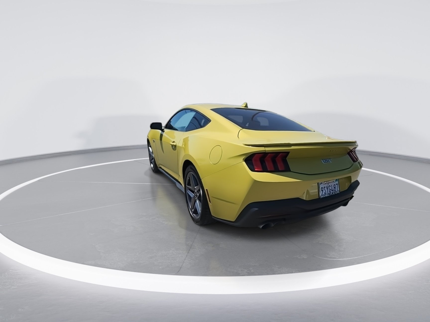 Used 2025 Ford Mustang GT RWD image 9